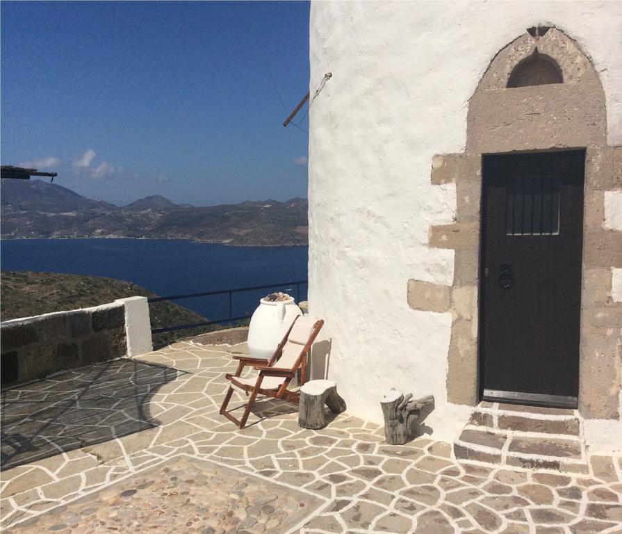 Milos Vaos Windmill Plaka  Exterior foto