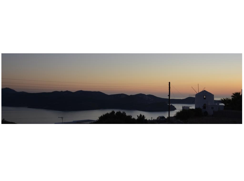 Milos Vaos Windmill Plaka  Exterior foto