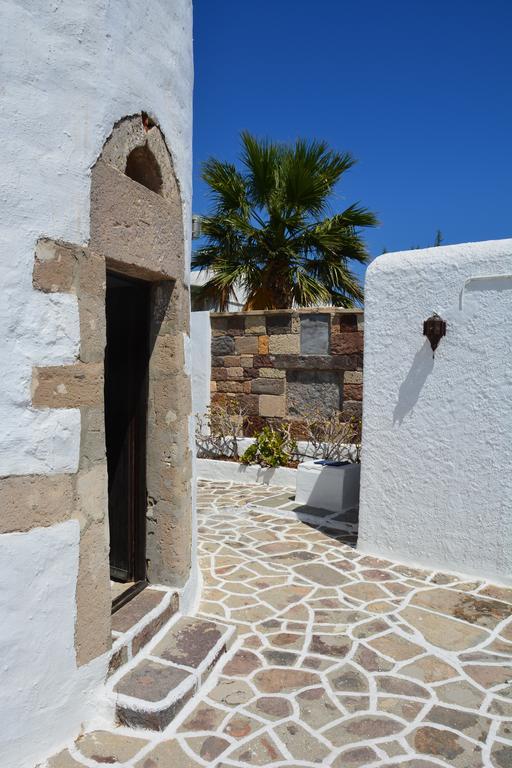 Milos Vaos Windmill Plaka  Exterior foto
