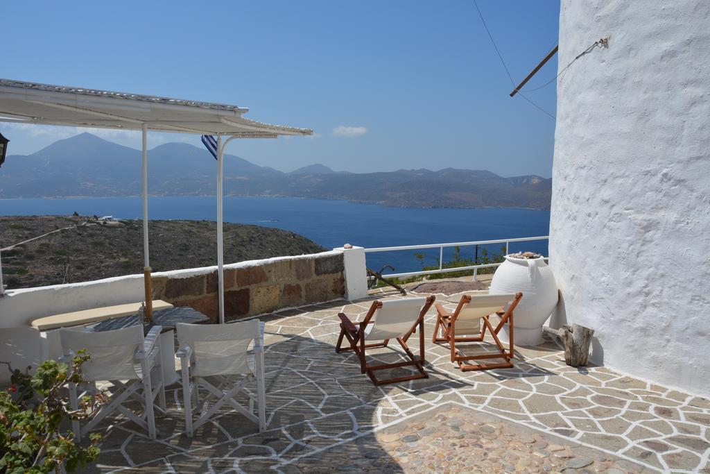 Milos Vaos Windmill Plaka  Exterior foto